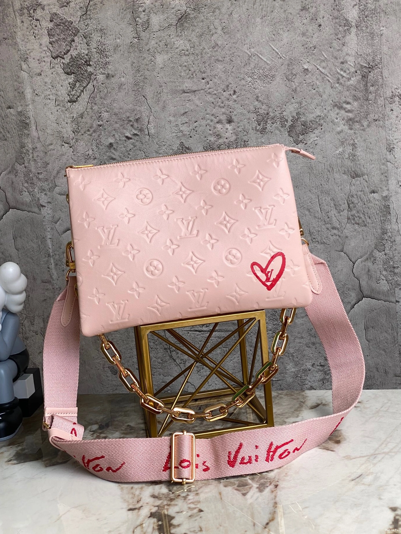 PM -COUSSIN LOUIS EDITION VUITTON LIMITED 0807